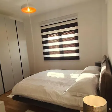 Luxury Gated Comunity Apartament Tirana